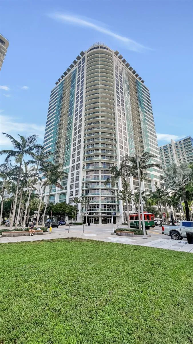 Miami, Florida 33137, United States, 1 Bedroom Bedrooms, ,4 BathroomsBathrooms,Residential,Active,177745