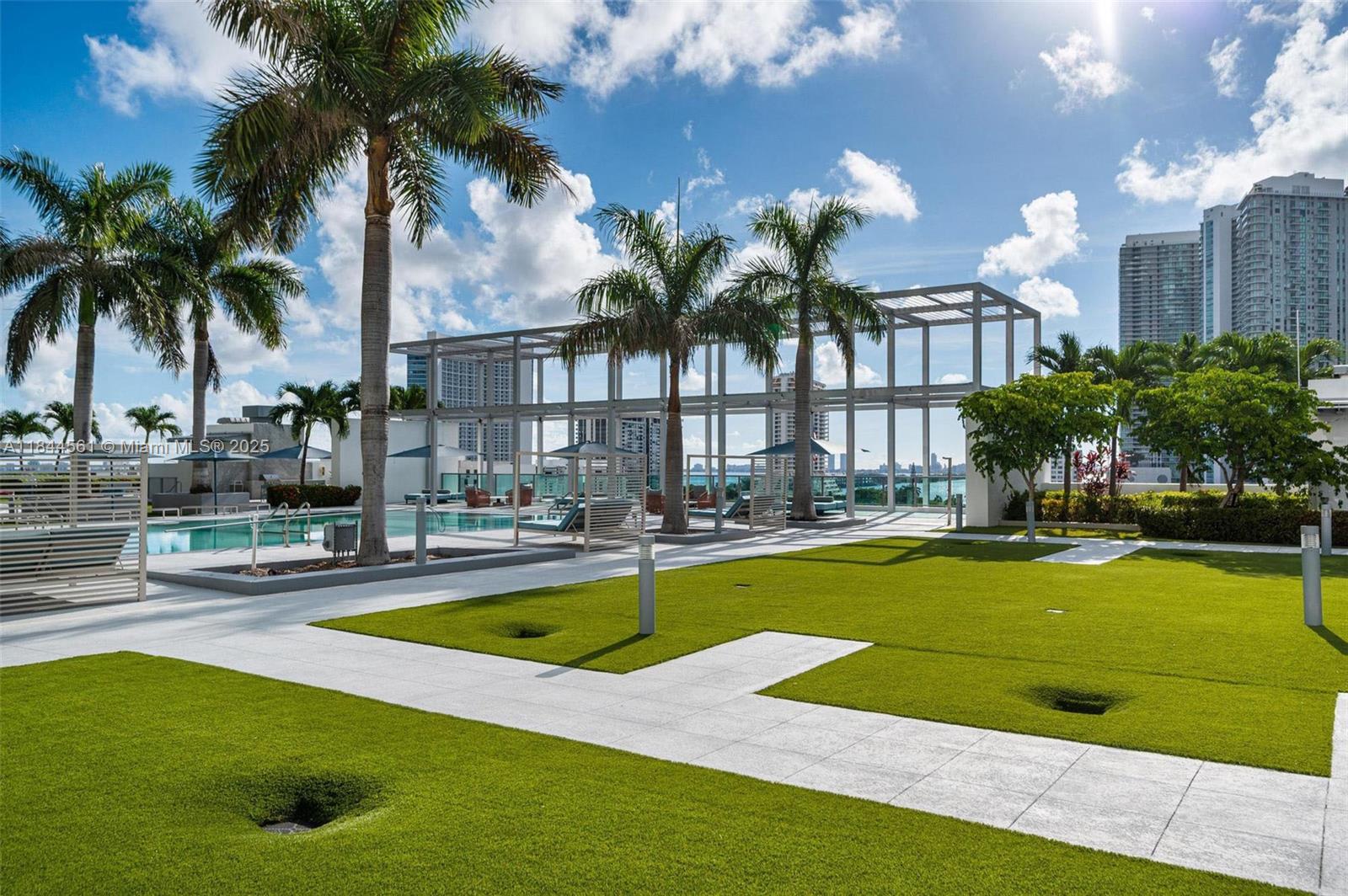 FOUR MIDTOWN MIAMI CONDO - Residential