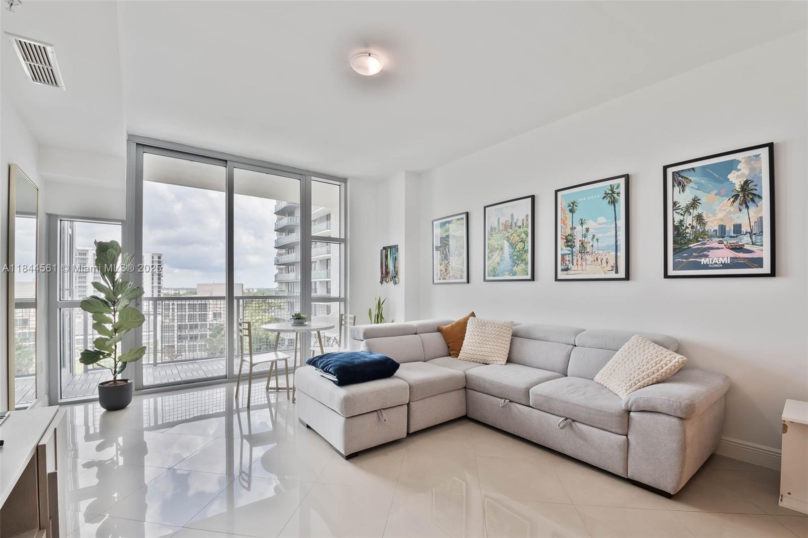 FOUR MIDTOWN MIAMI CONDO - Residential