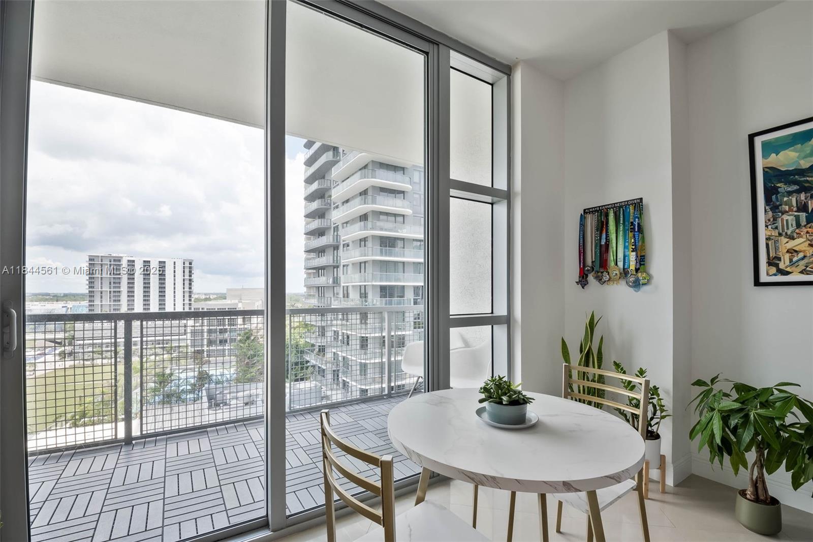 FOUR MIDTOWN MIAMI CONDO - Residential