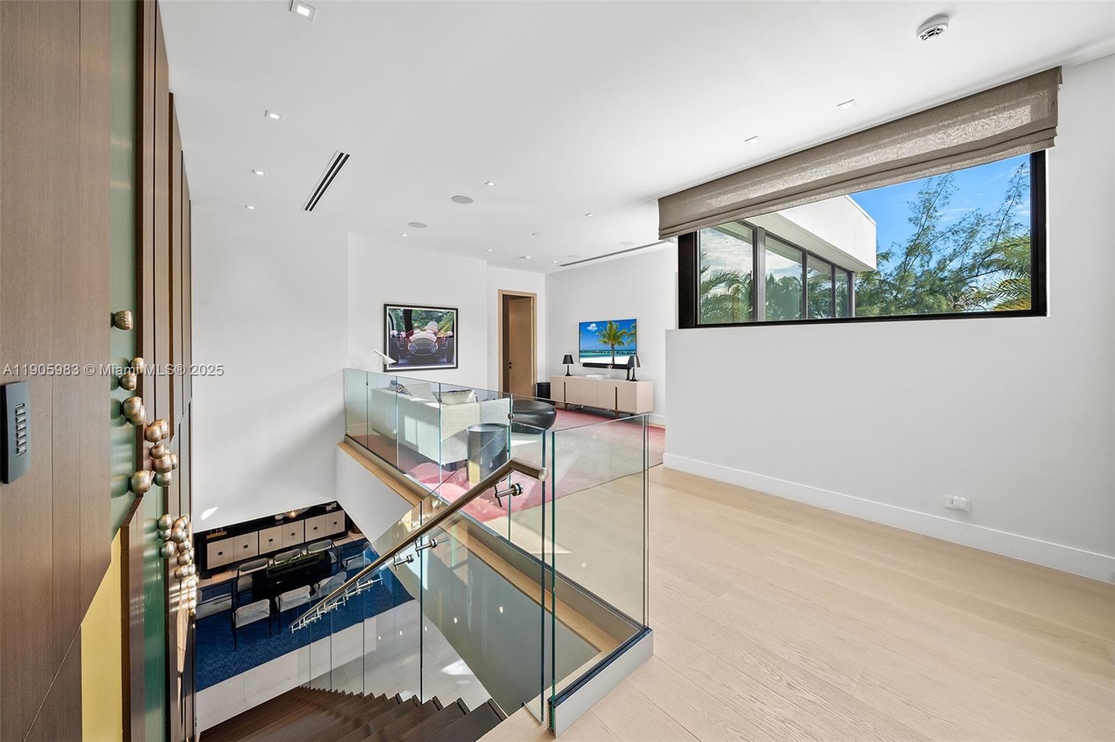 NAUTILUS EXTENSION 3RD - Residential Lease