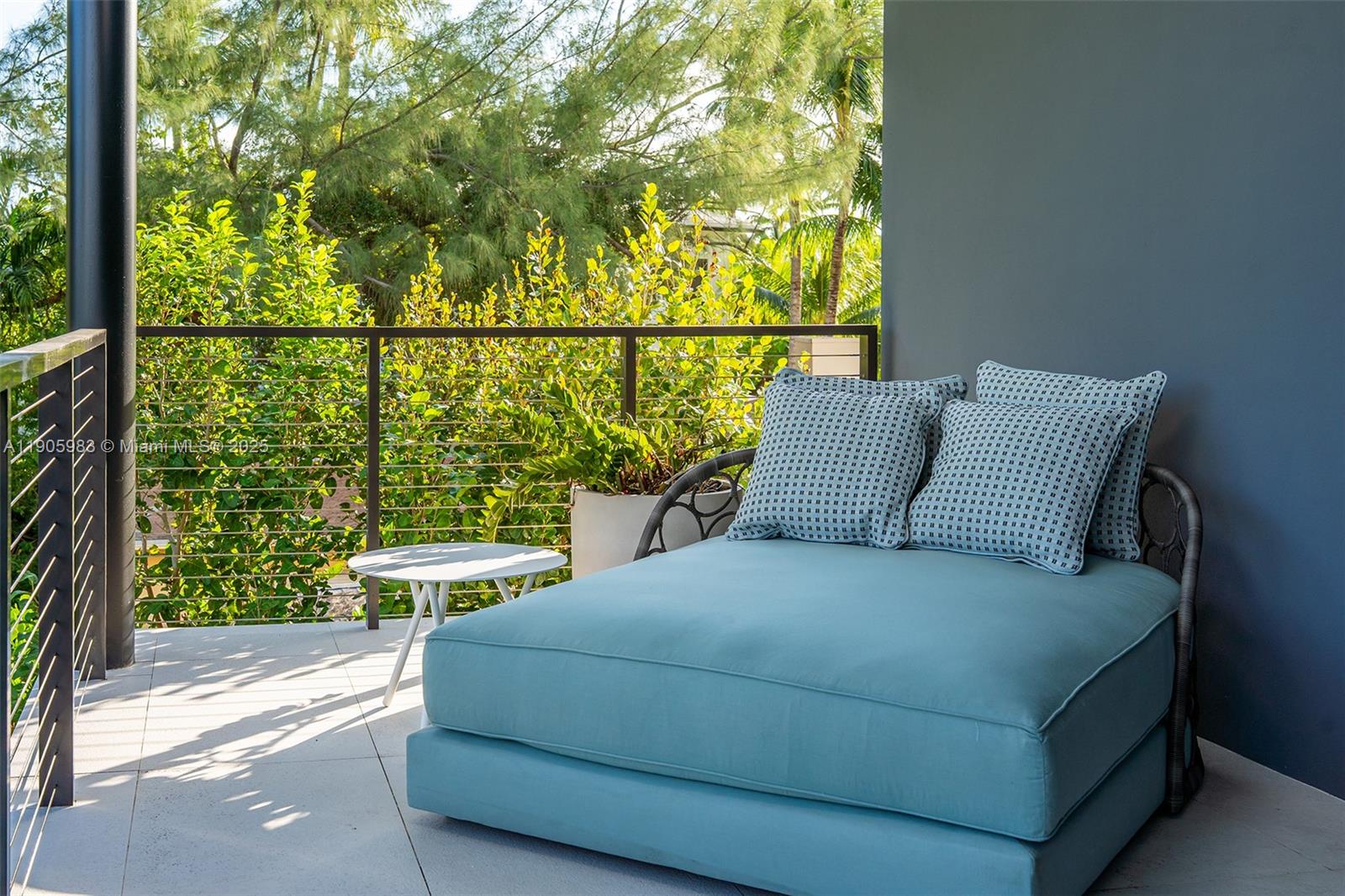 NAUTILUS EXTENSION 3RD - Residential Lease