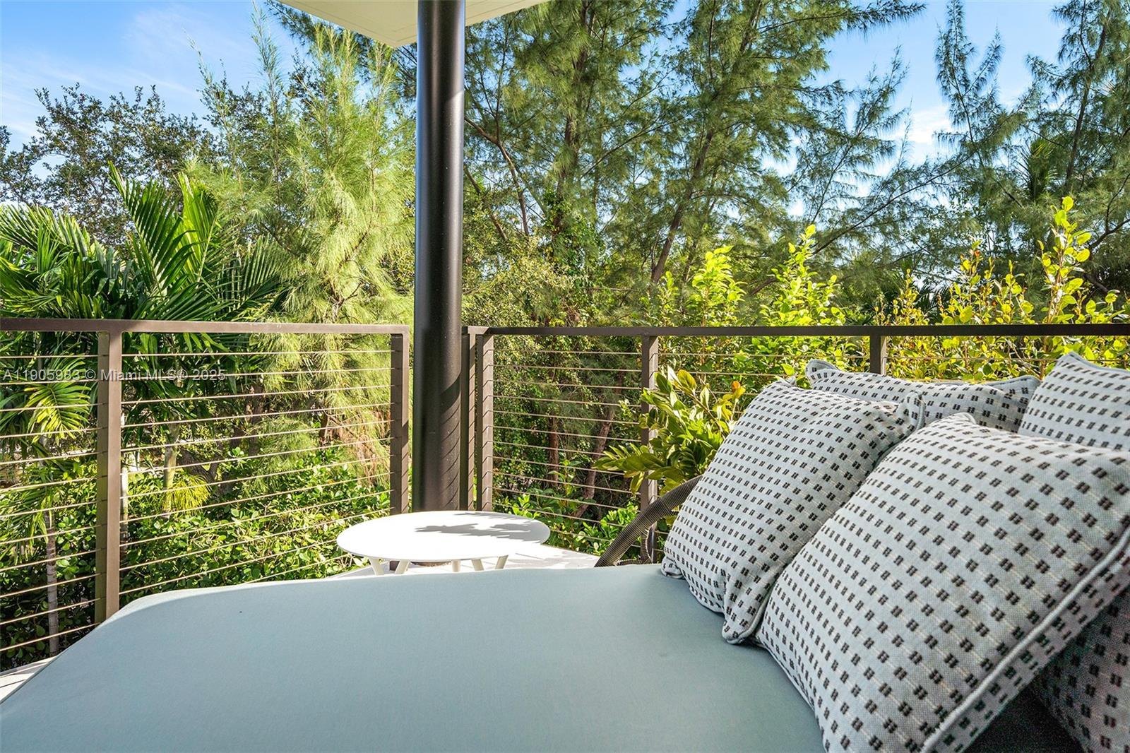 NAUTILUS EXTENSION 3RD - Residential Lease