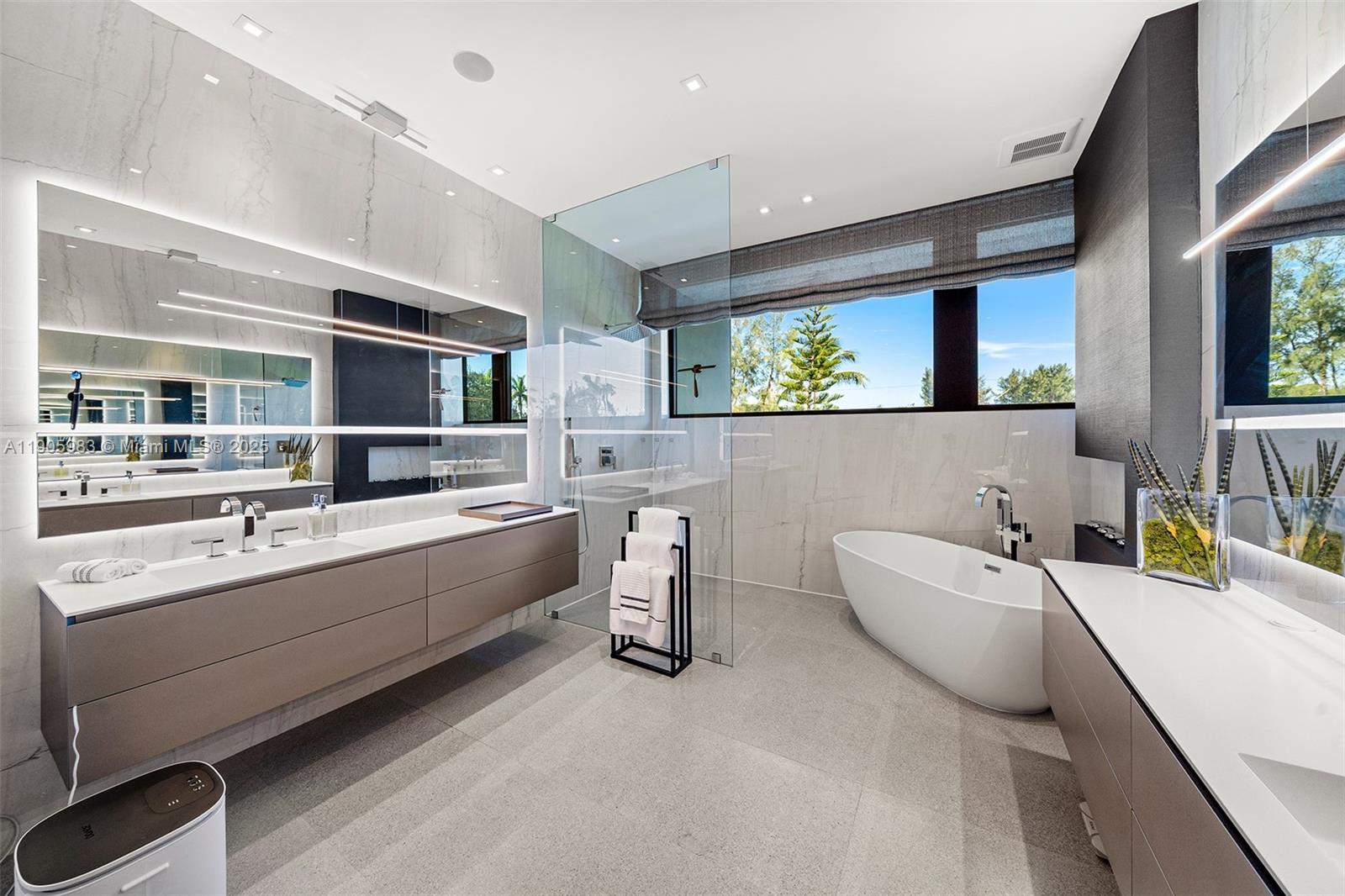 NAUTILUS EXTENSION 3RD - Residential Lease