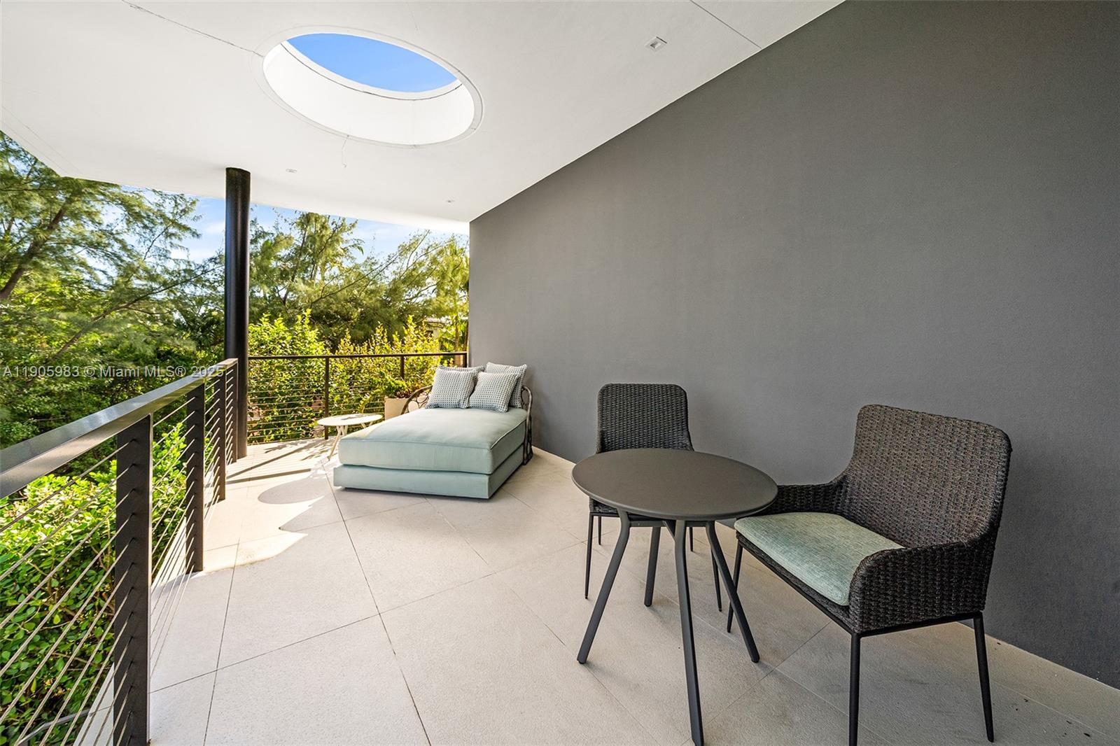 NAUTILUS EXTENSION 3RD - Residential Lease