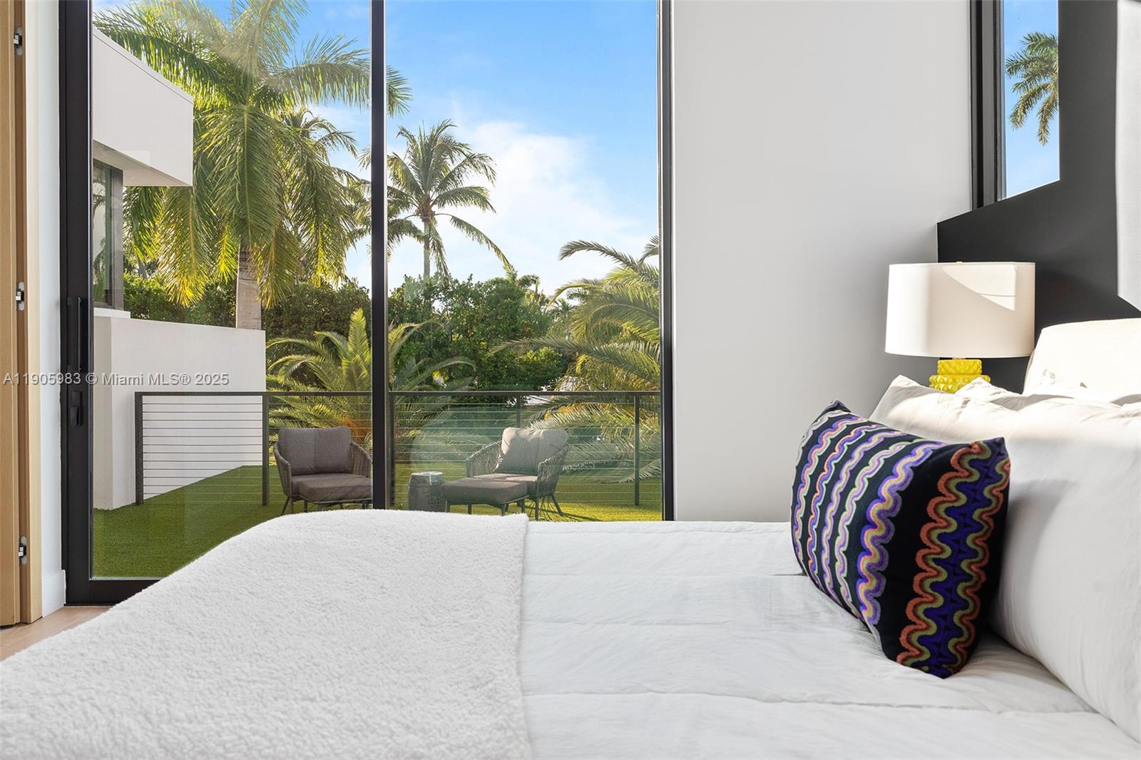 NAUTILUS EXTENSION 3RD - Residential Lease