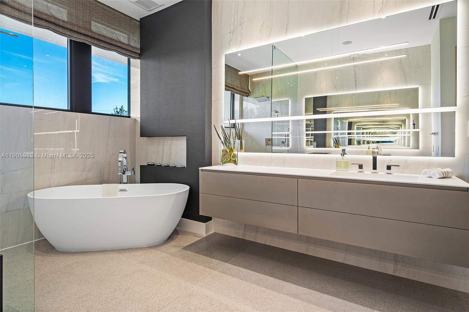 NAUTILUS EXTENSION 3RD - Residential Lease