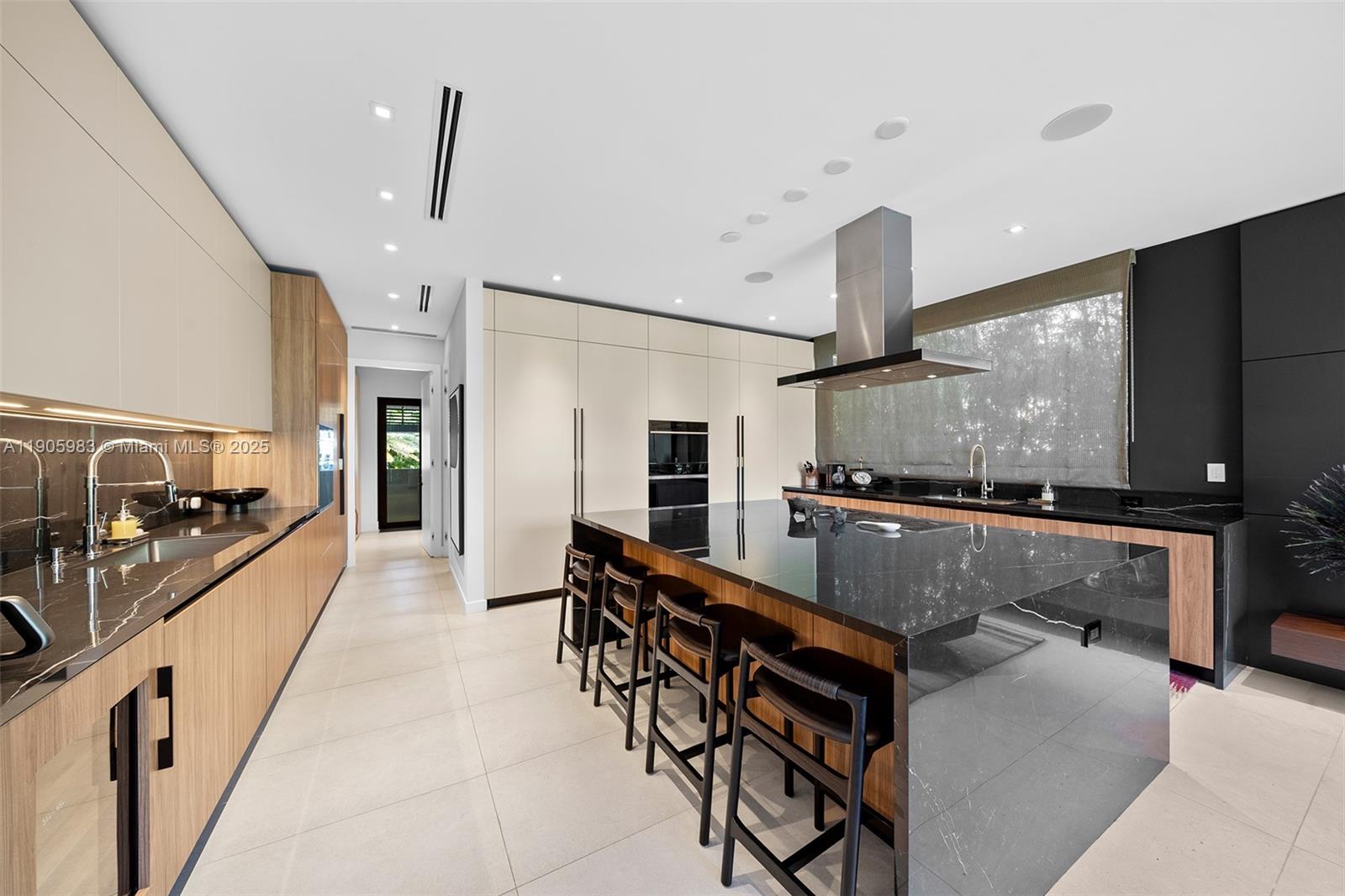 NAUTILUS EXTENSION 3RD - Residential Lease