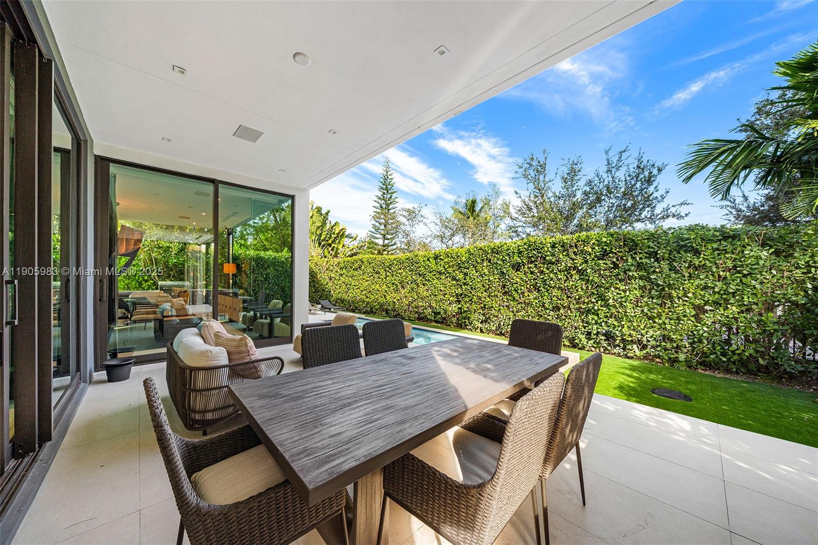 NAUTILUS EXTENSION 3RD - Residential Lease