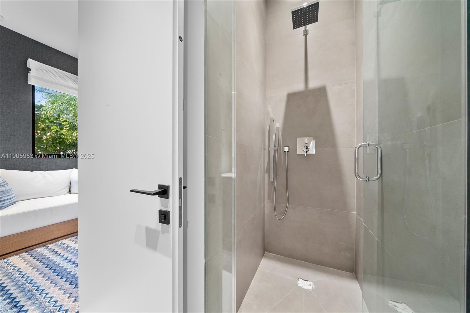 NAUTILUS EXTENSION 3RD - Residential Lease