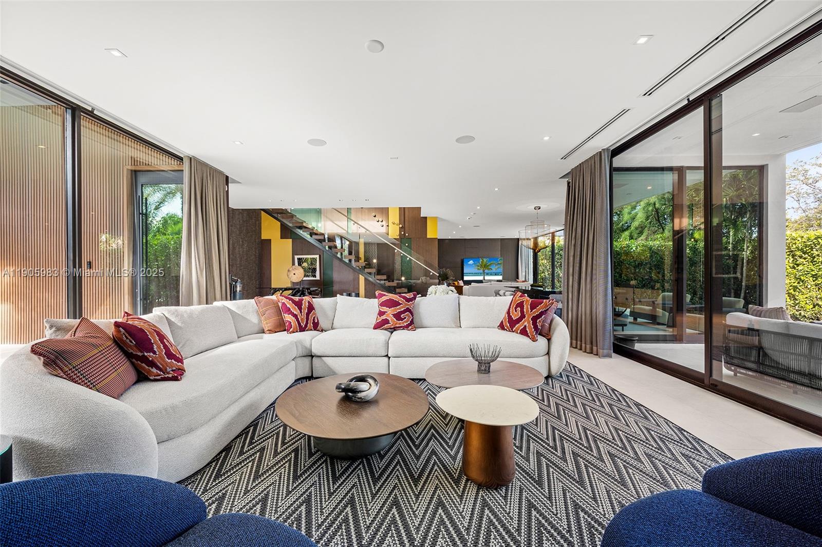 NAUTILUS EXTENSION 3RD - Residential Lease