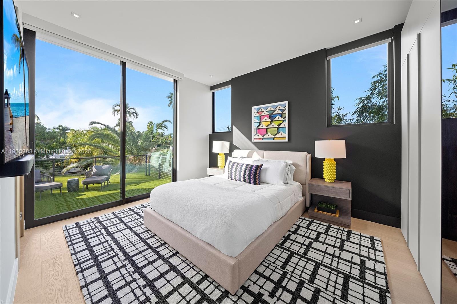 NAUTILUS EXTENSION 3RD - Residential Lease