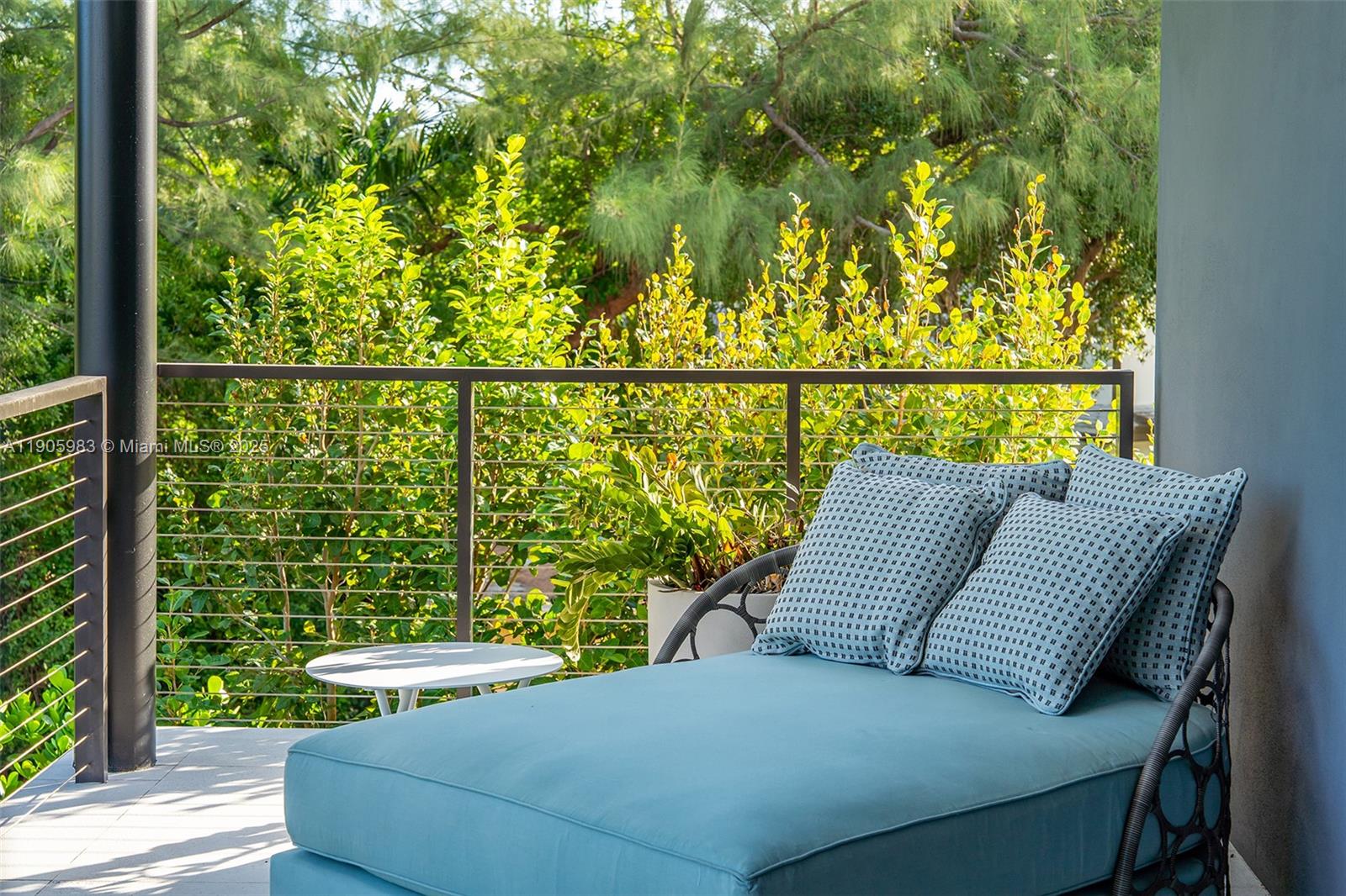 NAUTILUS EXTENSION 3RD - Residential Lease