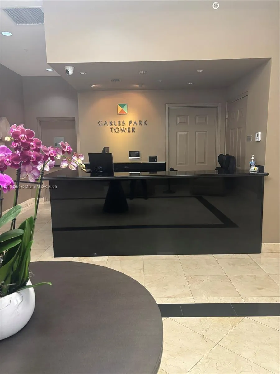 Coral Gables, Florida 33134, United States, 2 Bedrooms Bedrooms, ,2 BathroomsBathrooms,Residential,Active,235242