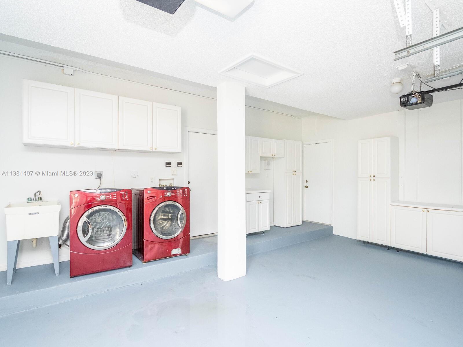 TWIN ACRES - Residential Lease