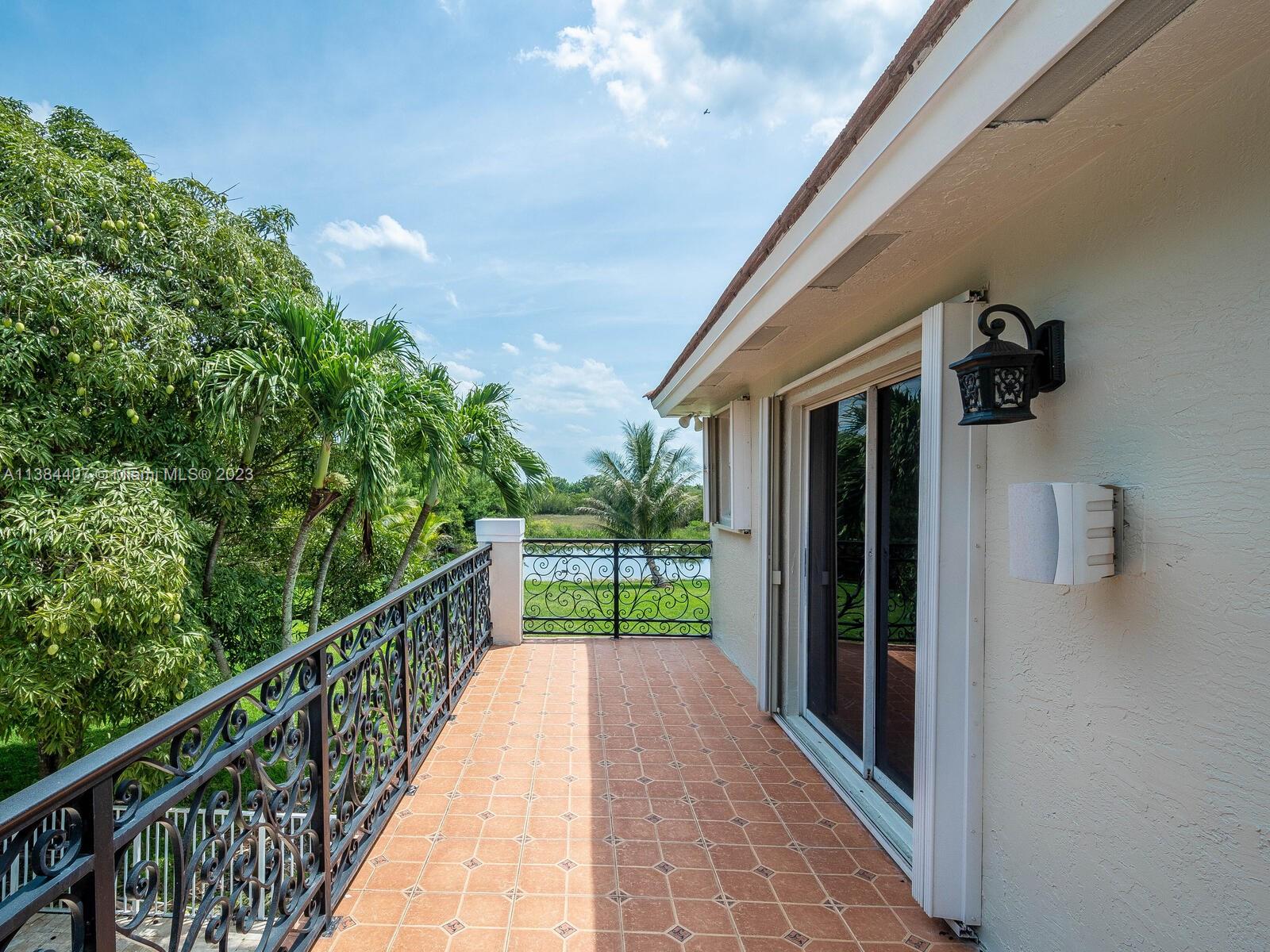 TWIN ACRES - Residential Lease