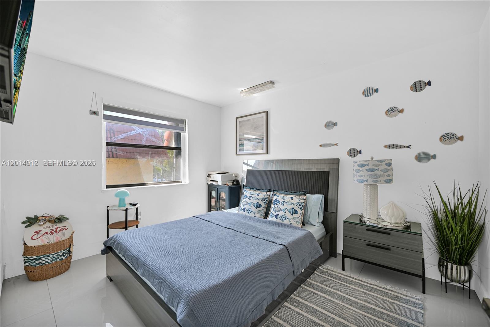 LAGO GRANDE THREE-A CONDO - Residential