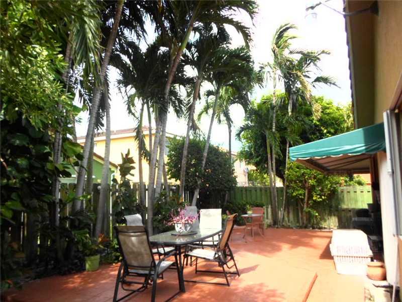 PEACOCKS POINT - Residential