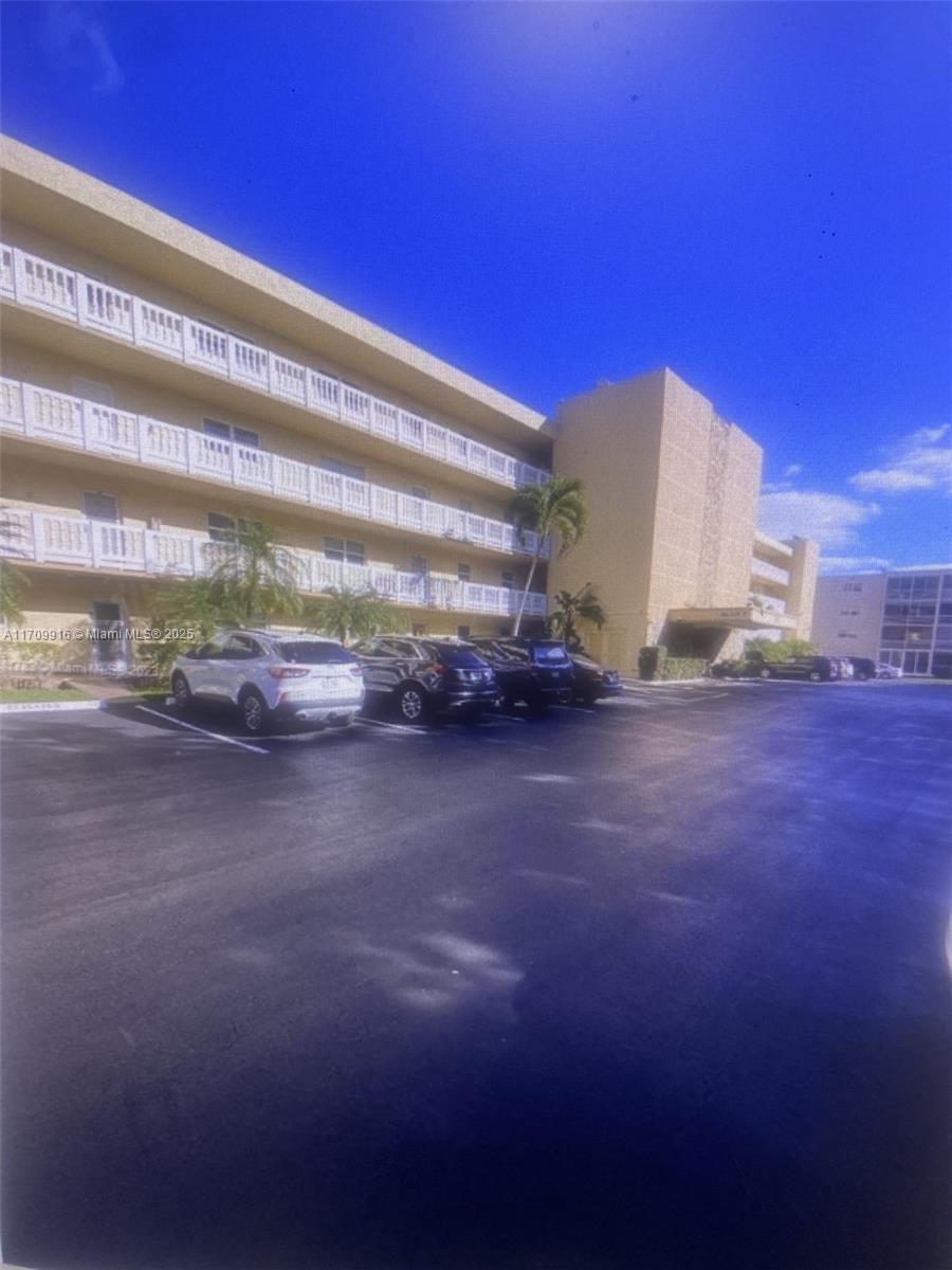 Property for Sale at 415 Se 11th Ter 201, Dania Beach, Miami-Dade County, Florida - Bedrooms: 2 
Bathrooms: 2  - $224,900