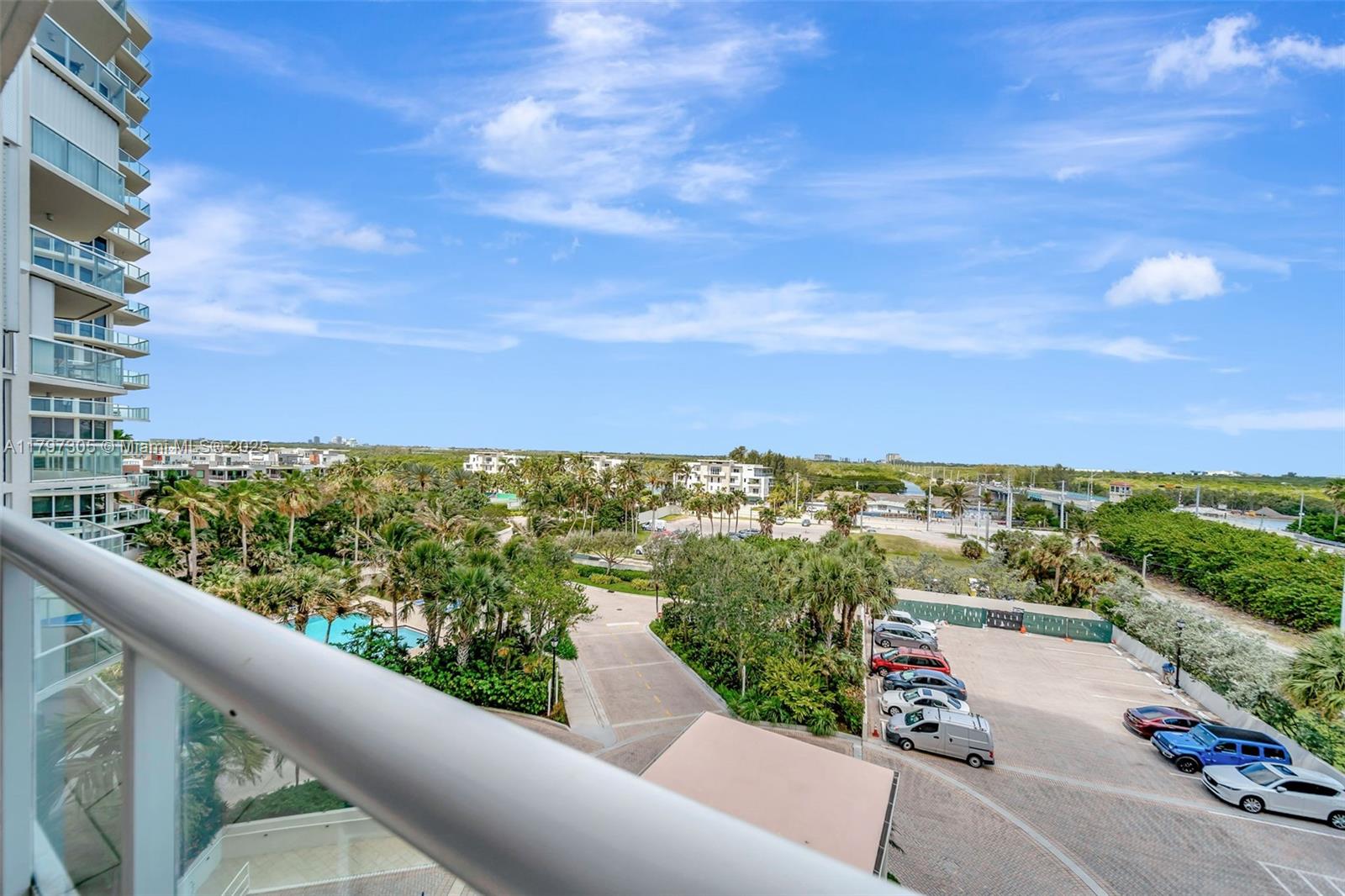 RENAISSANCE ON THE OCEAN - Residential