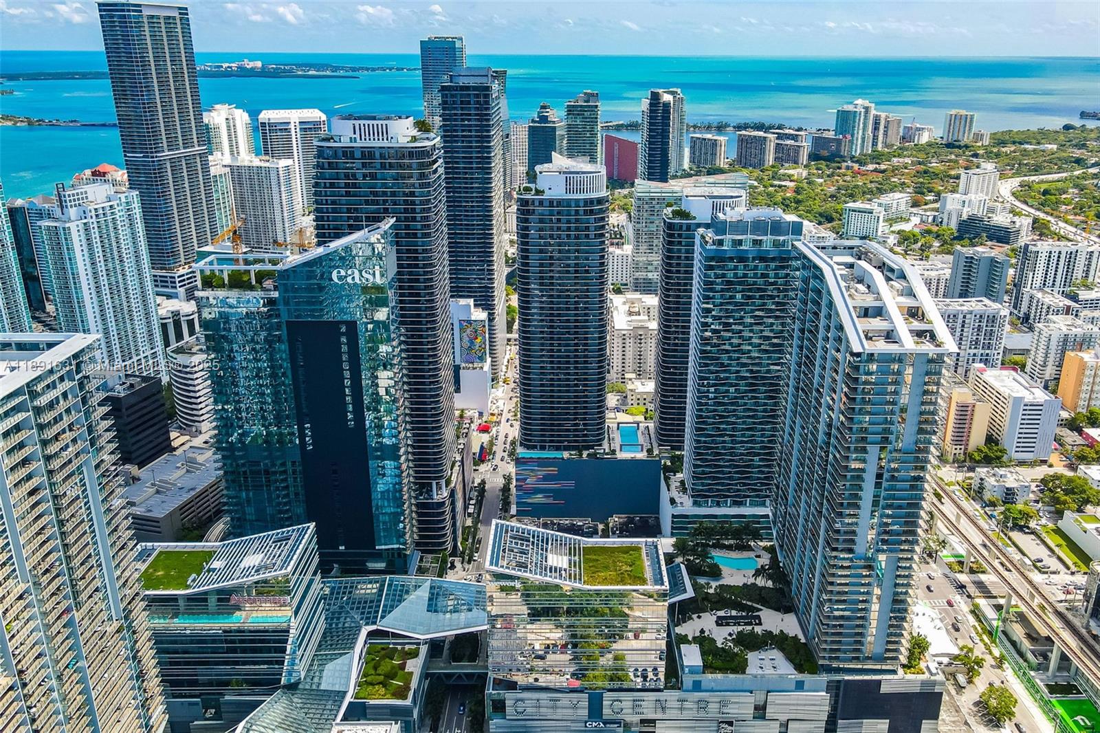 801 SMA RESIDENCES CONDO - Residential