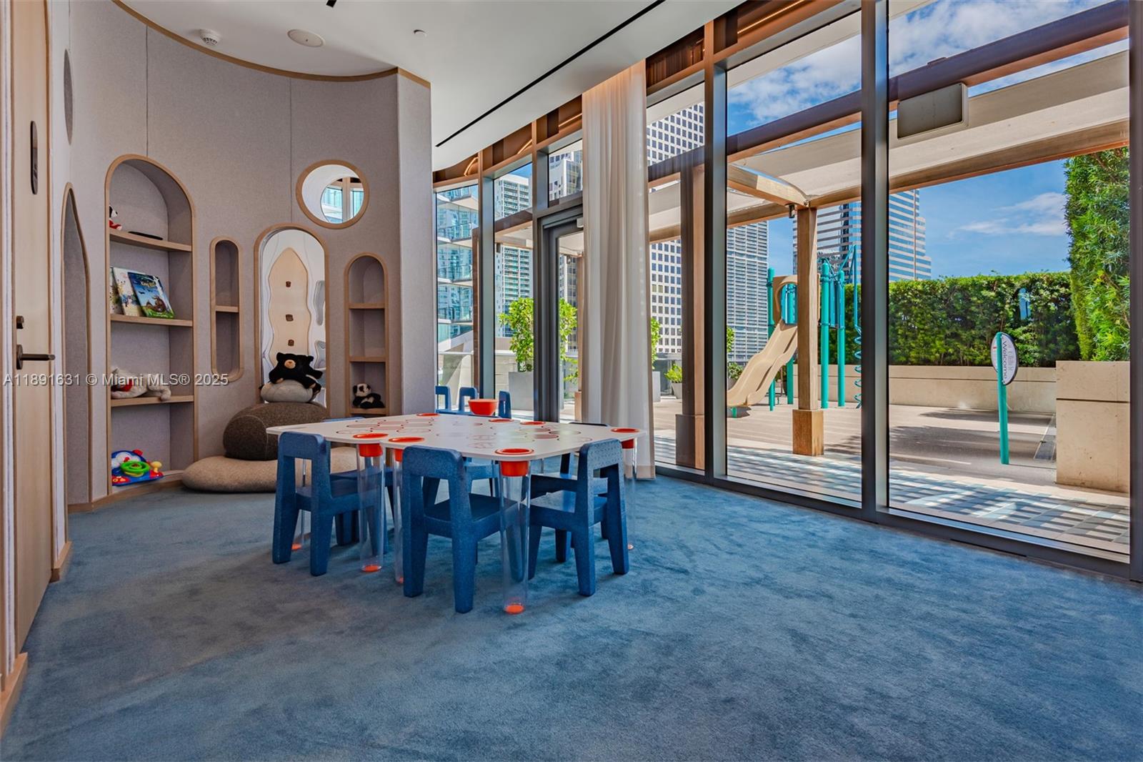 801 SMA RESIDENCES CONDO - Residential