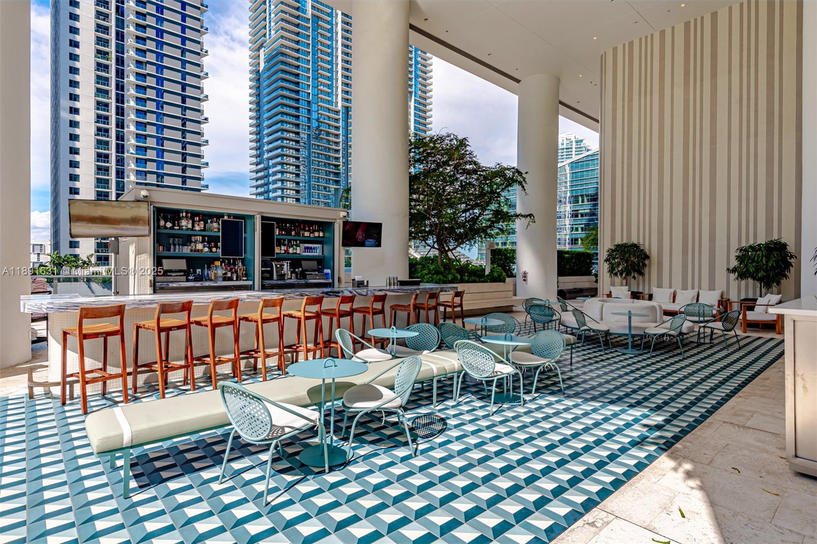 801 SMA RESIDENCES CONDO - Residential