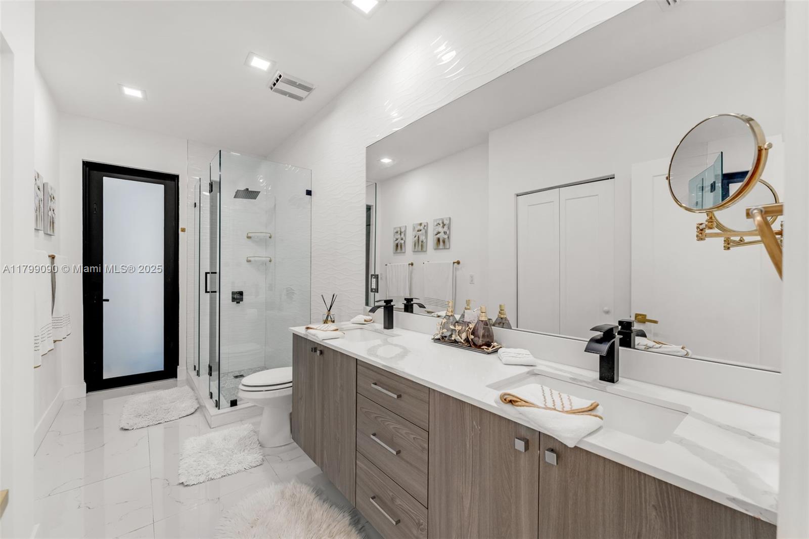 Lindbergh's Landing - Residential