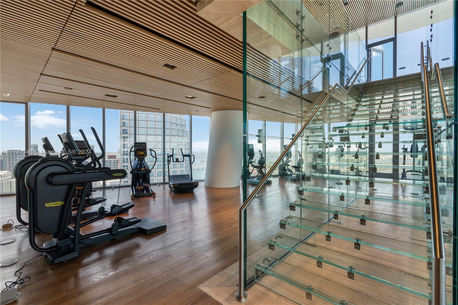 ASTON MARTIN RESIDENCES - Residential