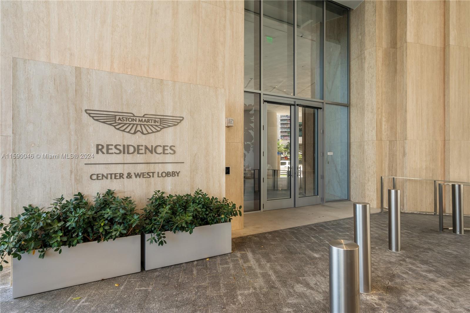ASTON MARTIN RESIDENCES - Residential