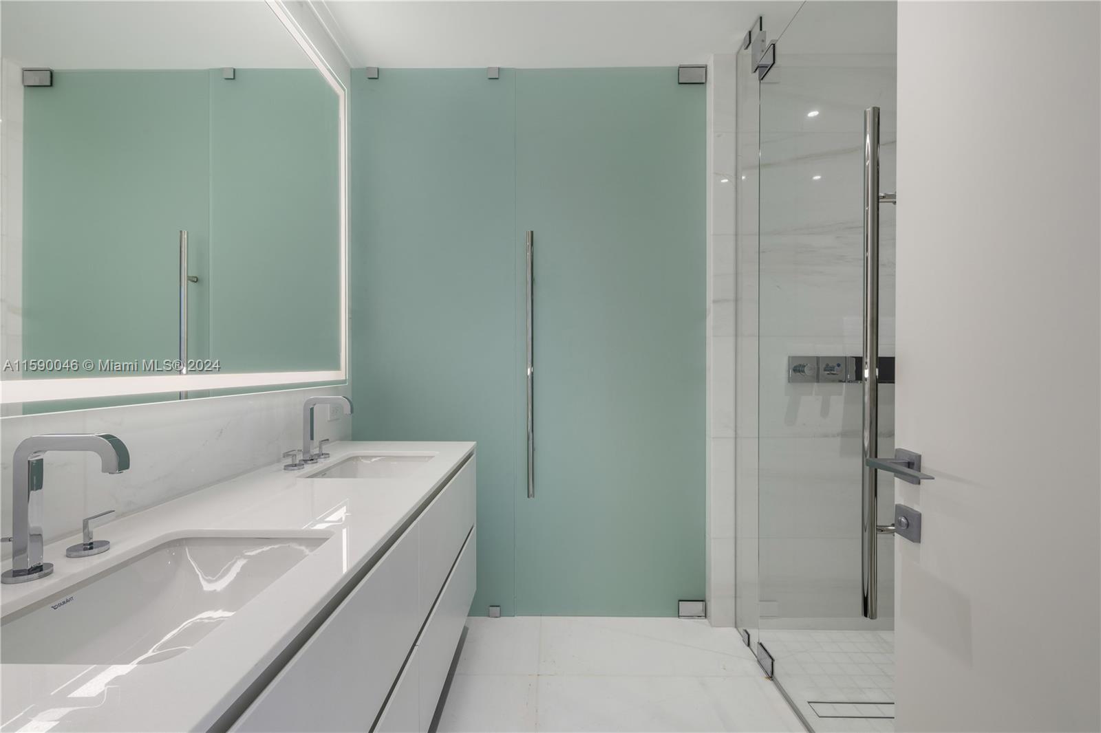 ASTON MARTIN RESIDENCES - Residential