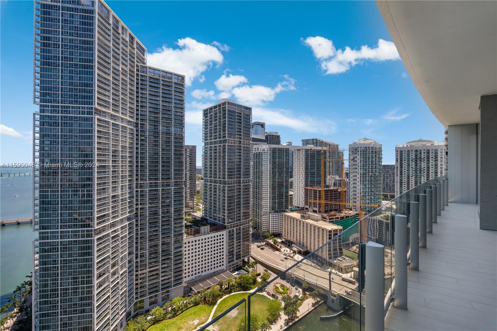 ASTON MARTIN RESIDENCES - Residential