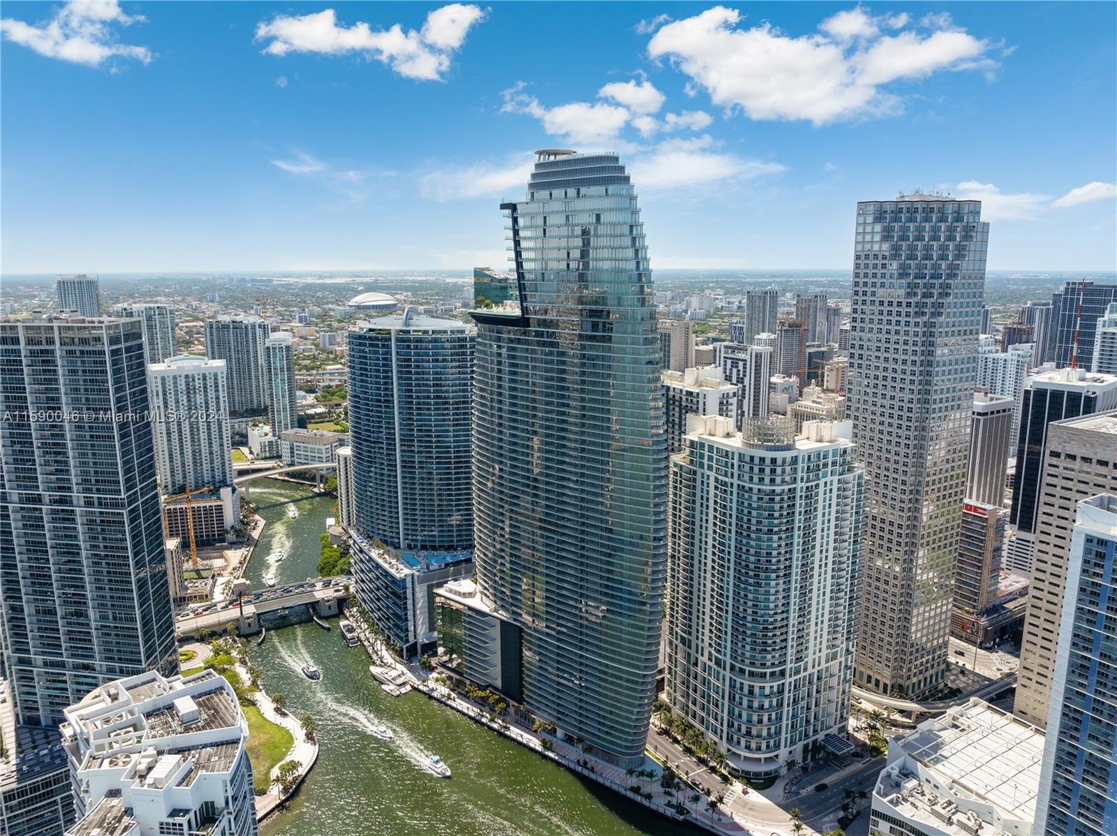 ASTON MARTIN RESIDENCES - Residential