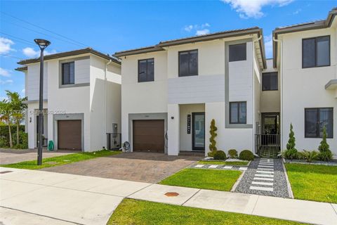 Tiny photo for 13615 SW 157th Ct, Miami, FL 33196 (MLS # A11977718)