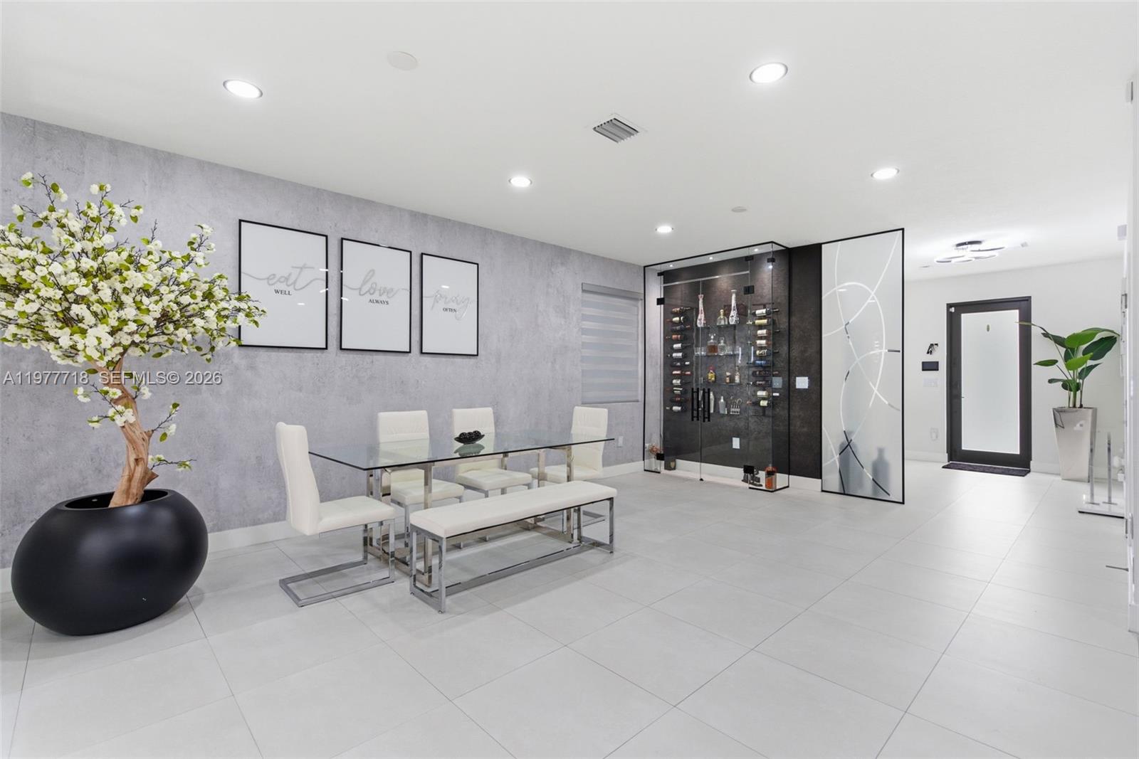 CENTURY GARDENS SOUTH - Residential