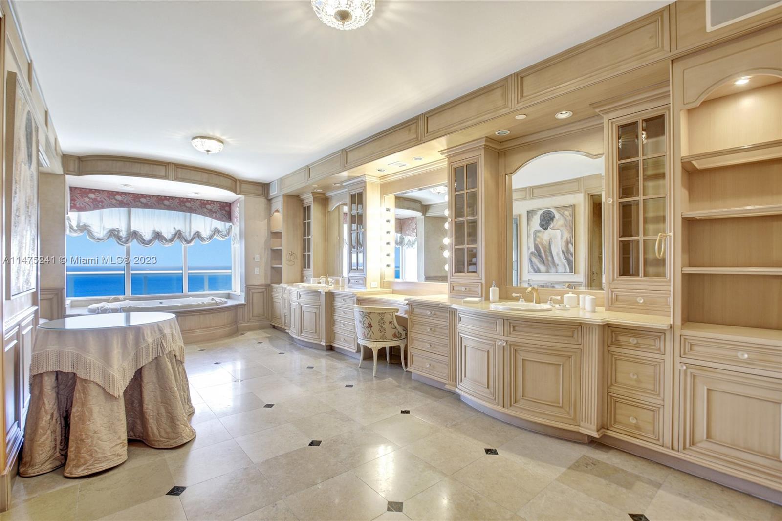 RENAISSANCE ON THE OCEAN - Residential Lease