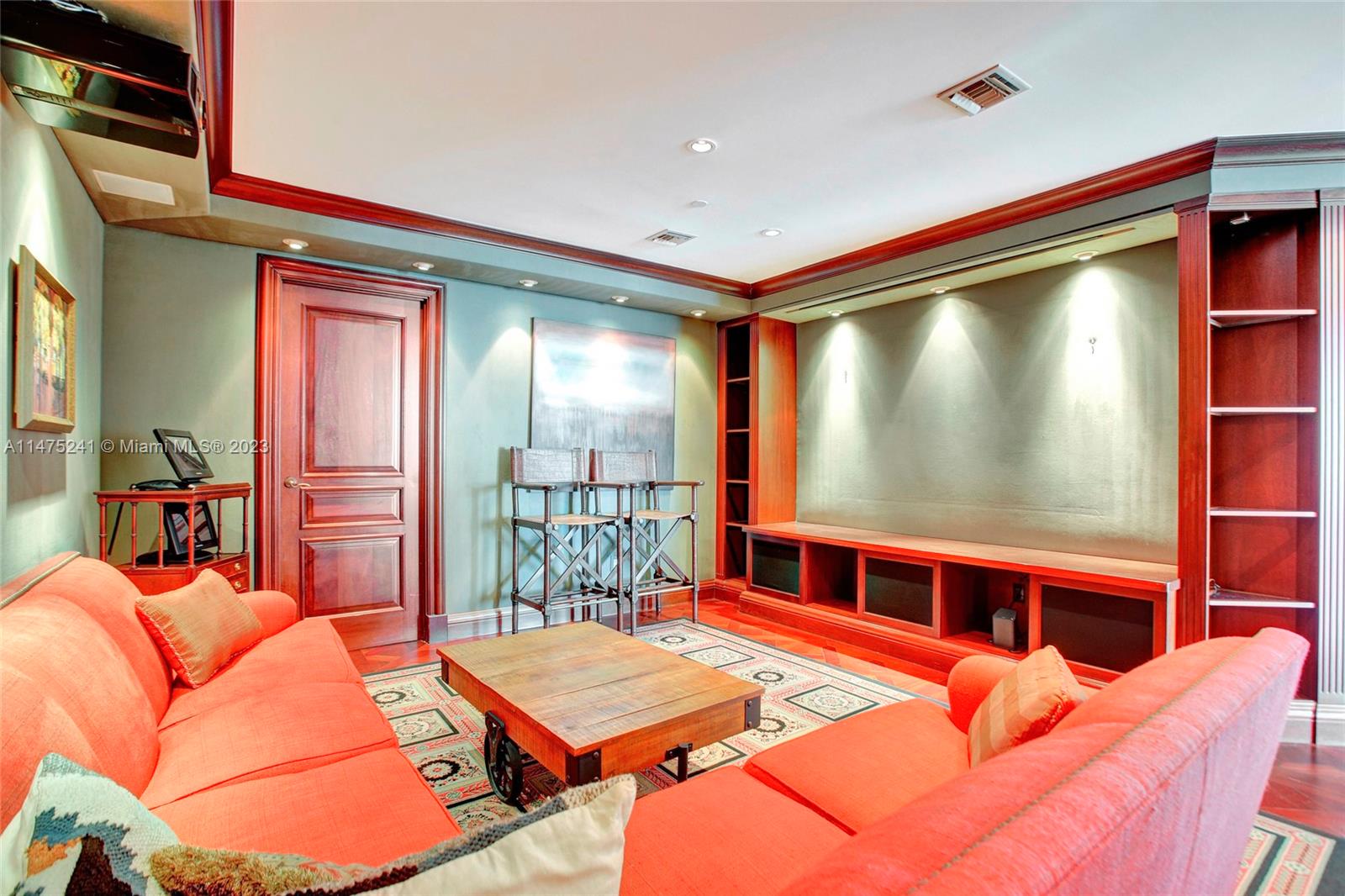 RENAISSANCE ON THE OCEAN - Residential Lease