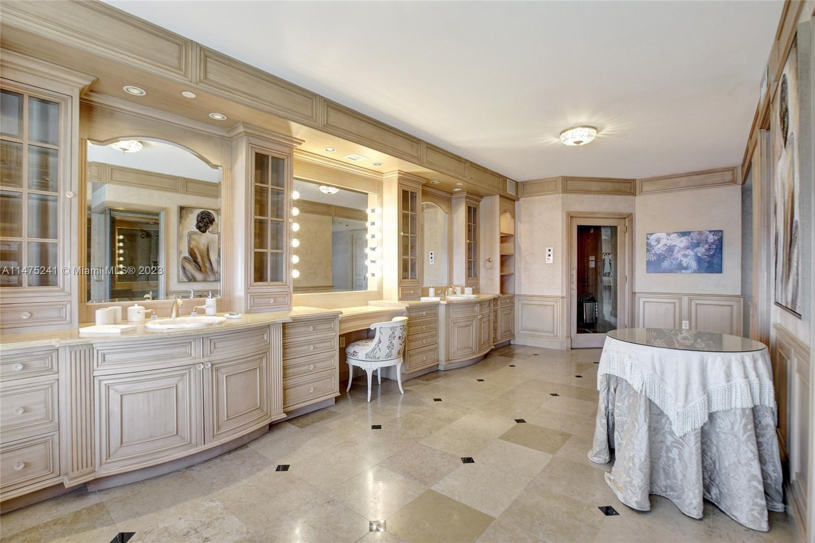 RENAISSANCE ON THE OCEAN - Residential Lease