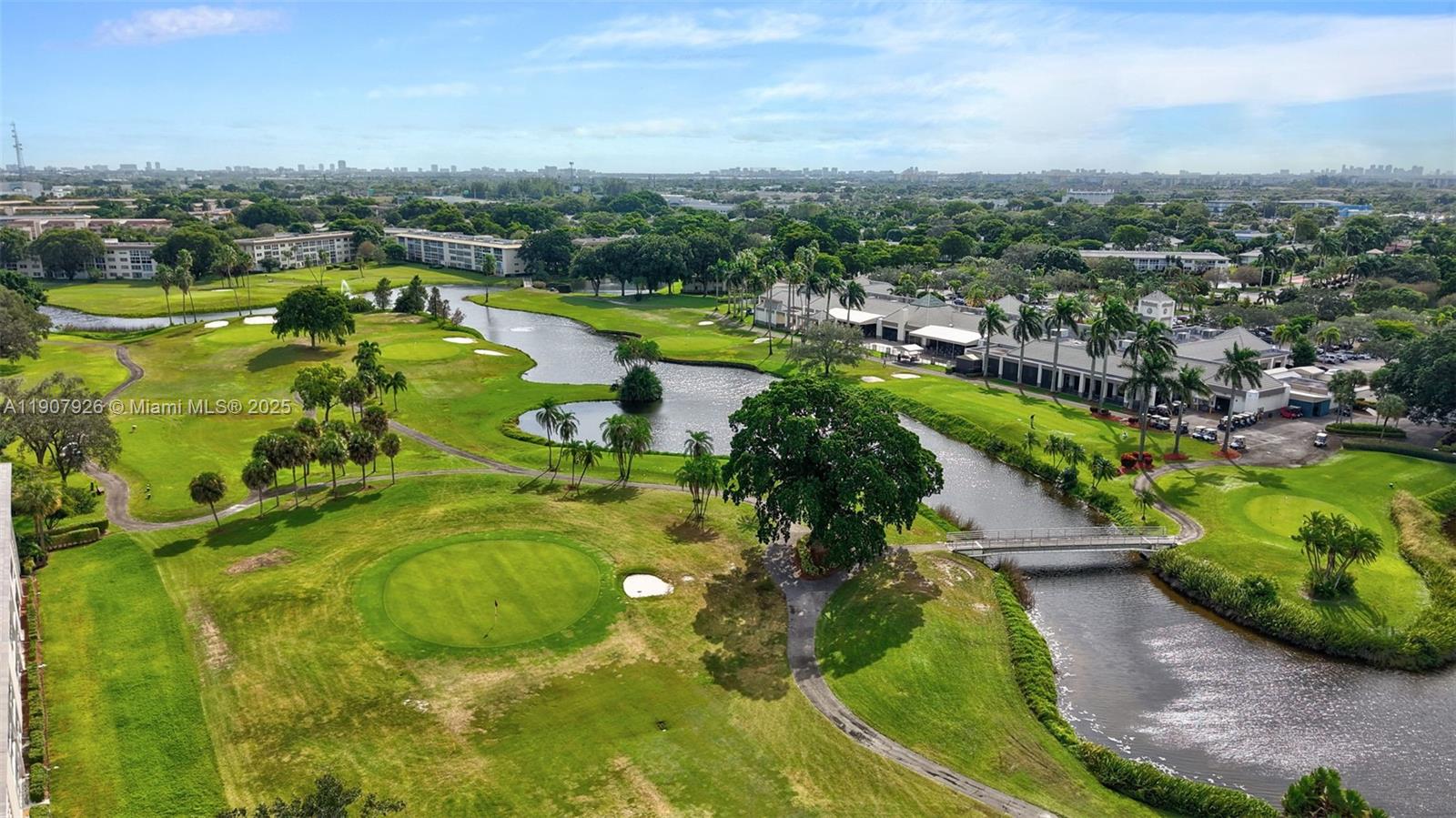 ARUBA VILLAGE E CONDO - Residential