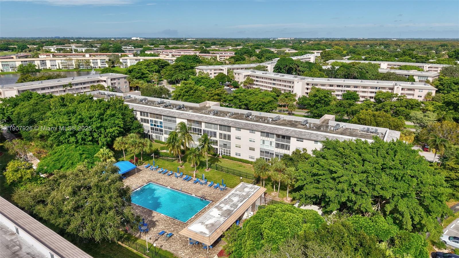 ARUBA VILLAGE E CONDO - Residential