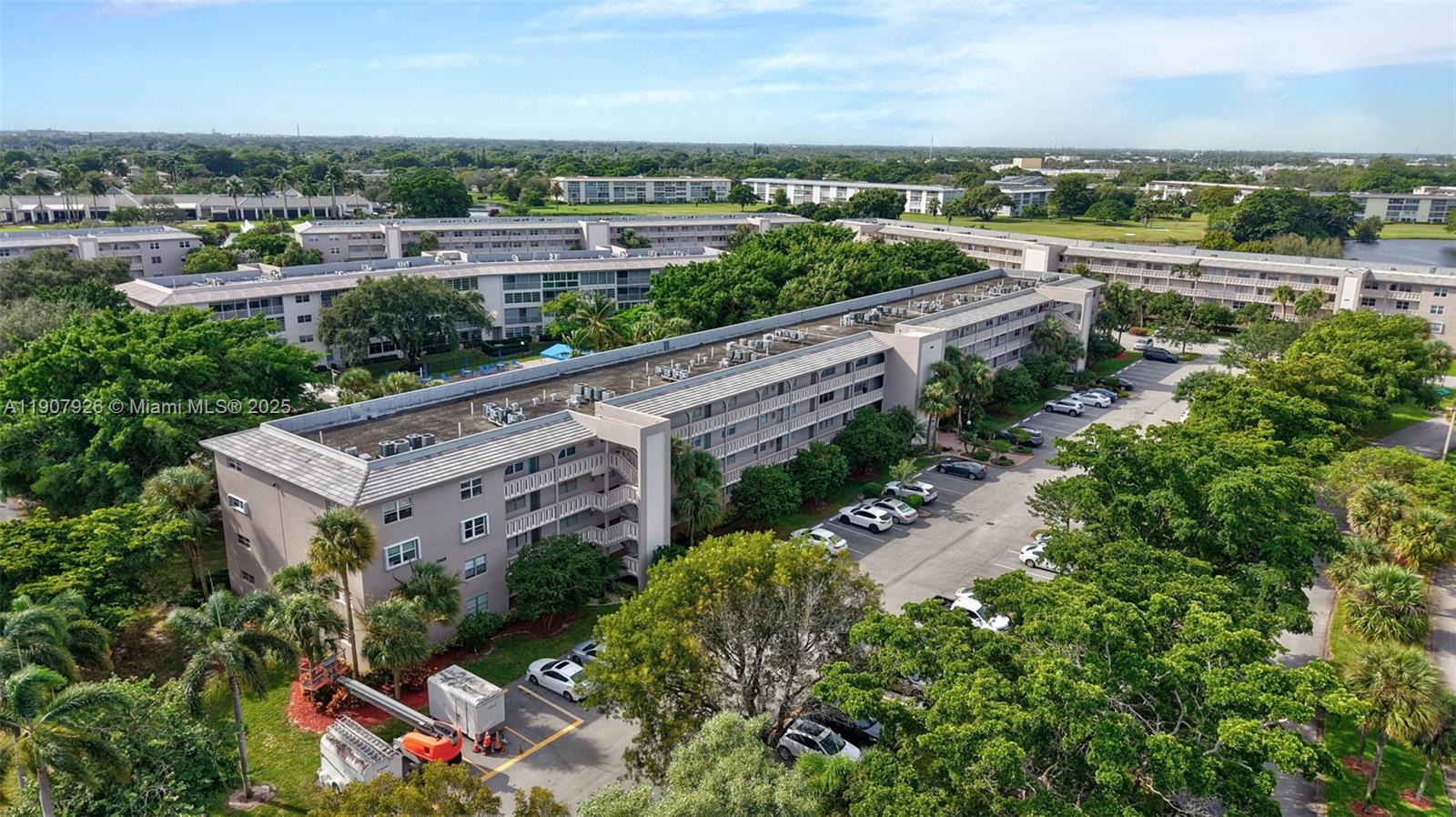 ARUBA VILLAGE E CONDO - Residential