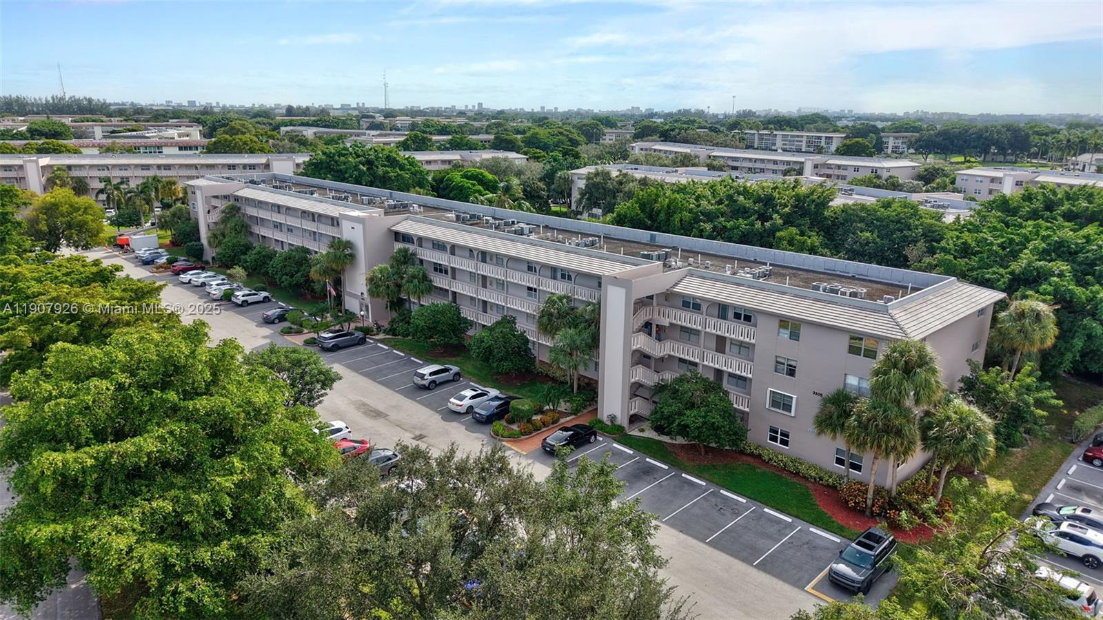 ARUBA VILLAGE E CONDO - Residential