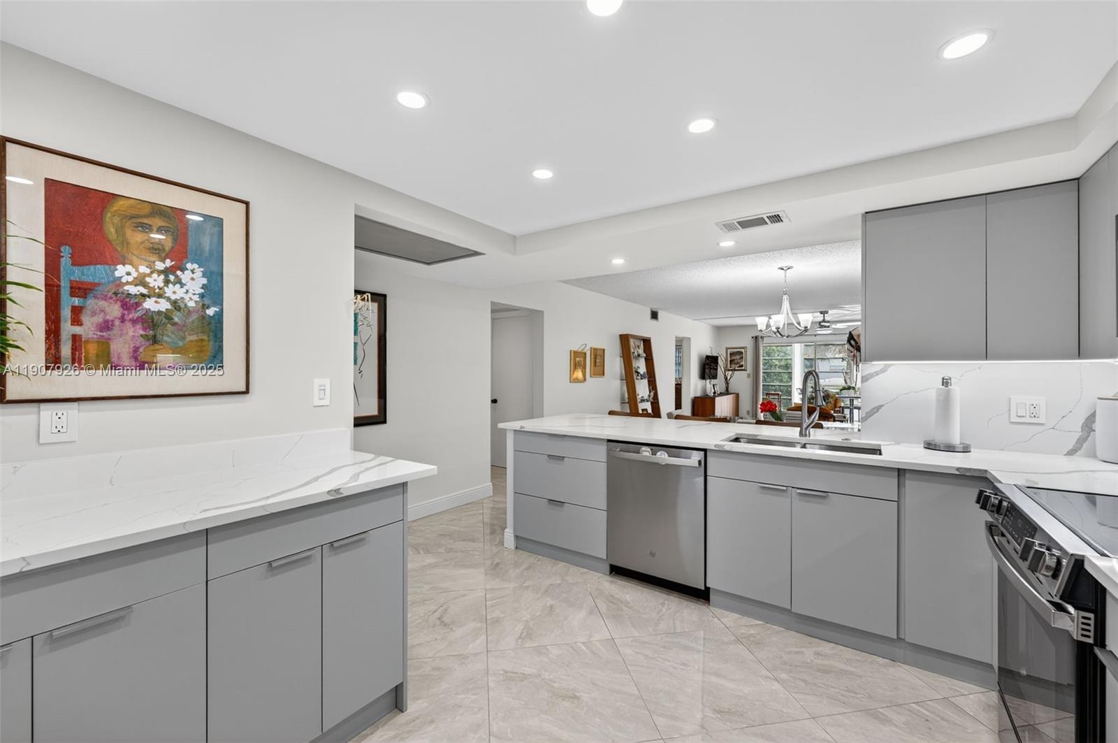 ARUBA VILLAGE E CONDO - Residential