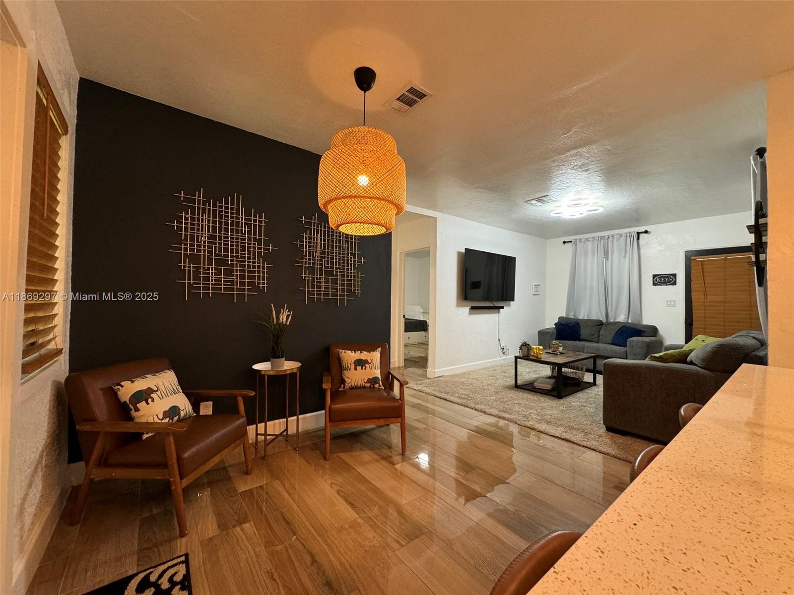 CROISSANT PARK RIVER SEC - Residential