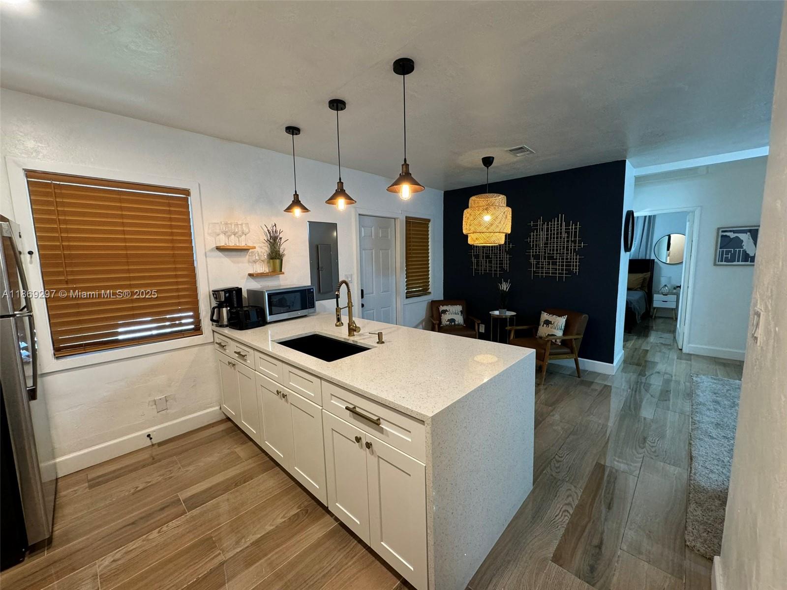 CROISSANT PARK RIVER SEC - Residential
