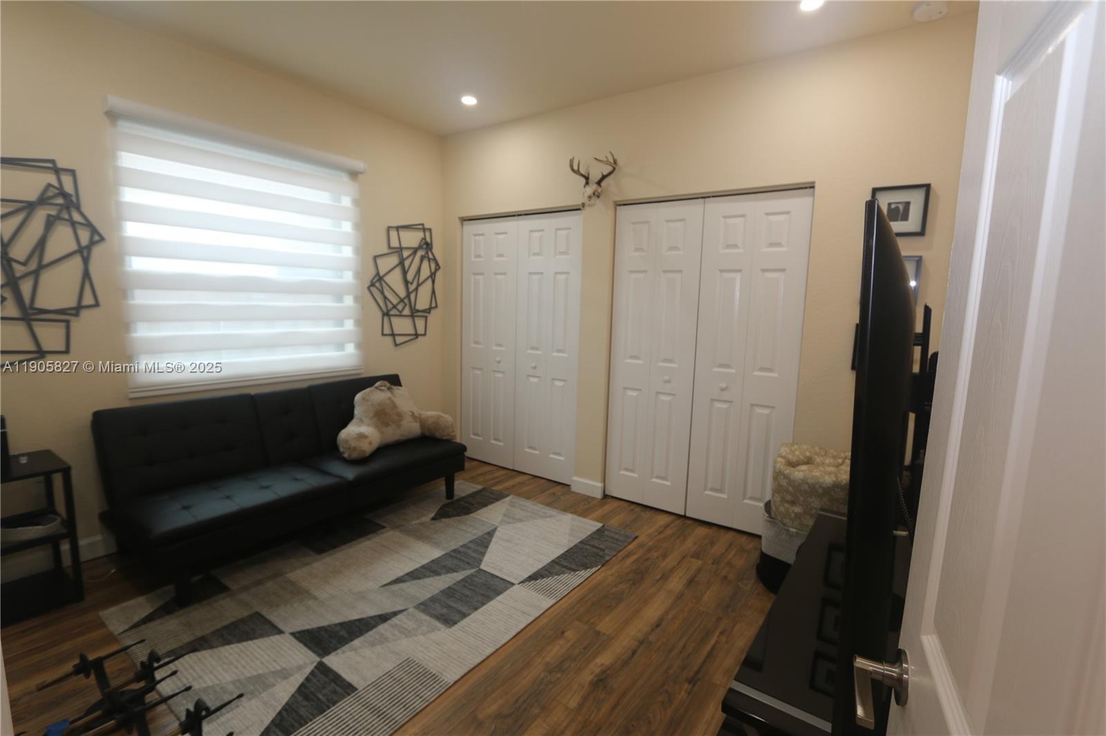 SILVER PALM SOUTHWEST - Residential Lease