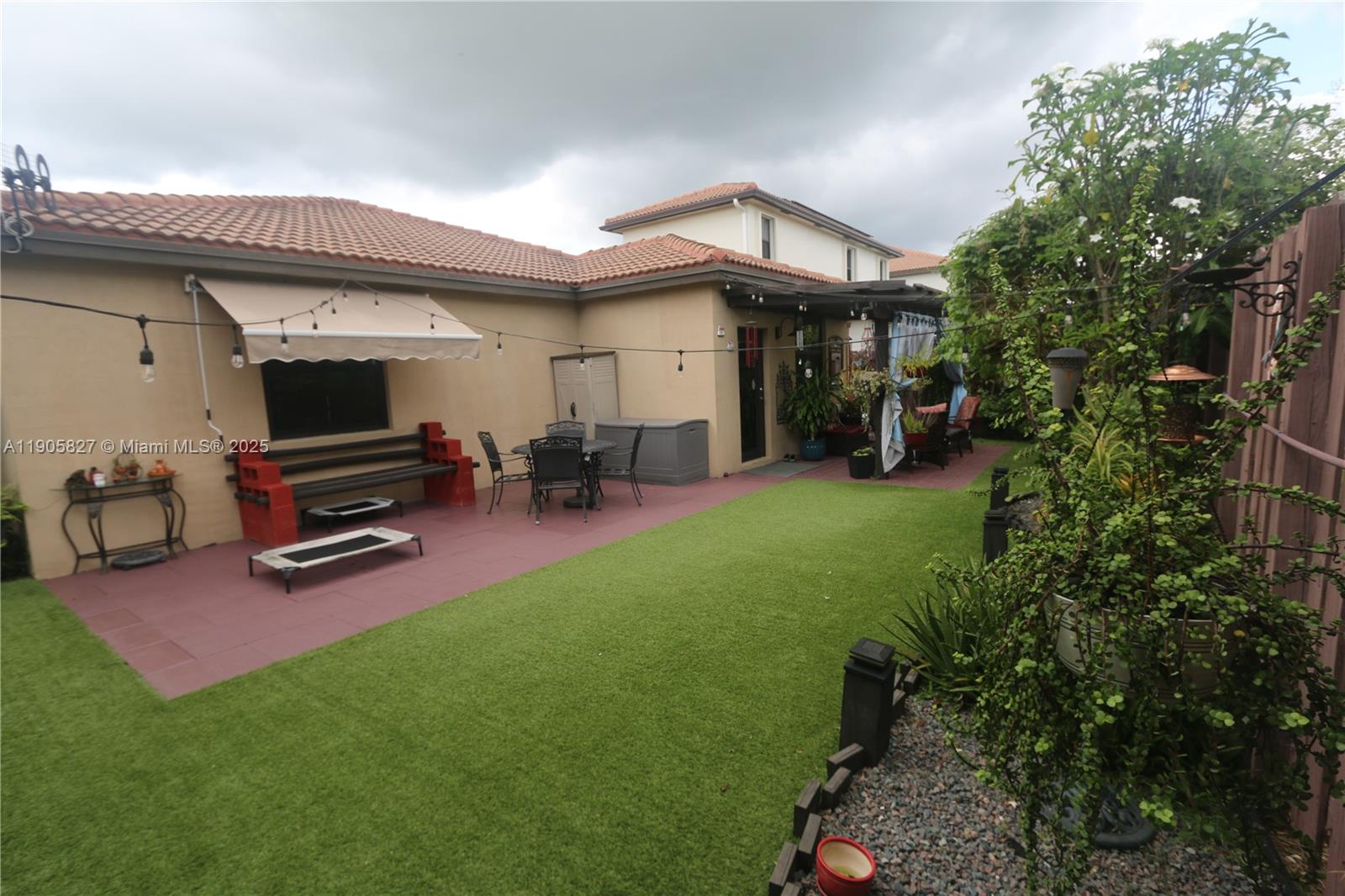 SILVER PALM SOUTHWEST - Residential Lease