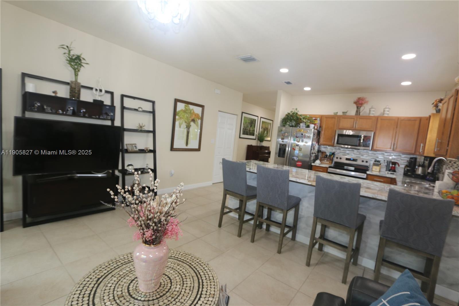 SILVER PALM SOUTHWEST - Residential Lease