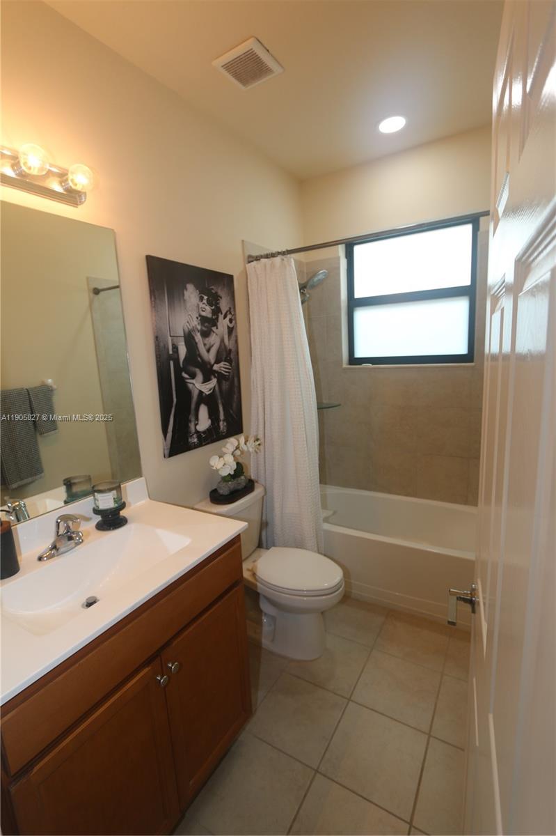 SILVER PALM SOUTHWEST - Residential Lease