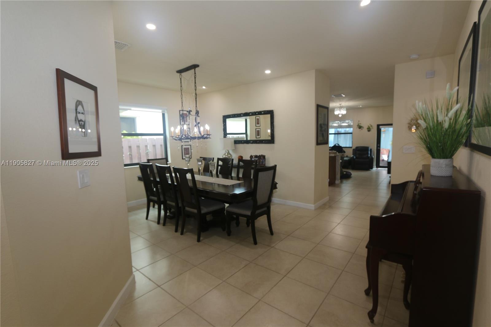 SILVER PALM SOUTHWEST - Residential Lease